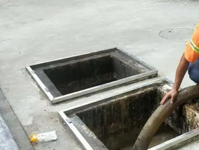 绿春化粪池清理